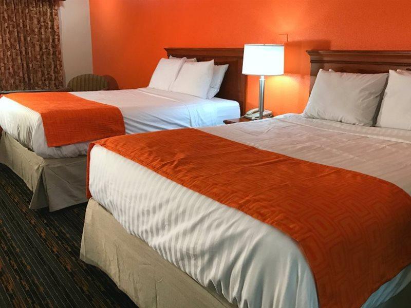 Howard Johnson By Wyndham Pigeon Forge Exterior photo