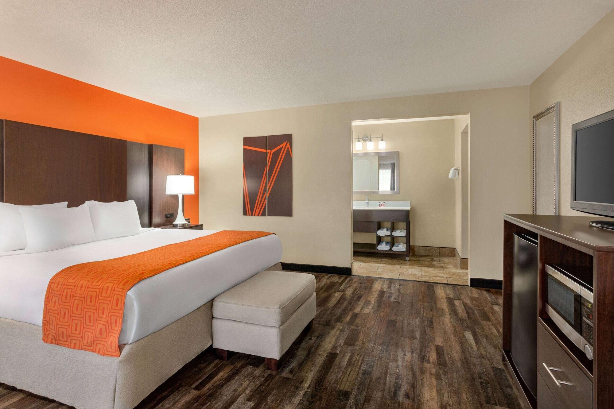 Howard Johnson By Wyndham Pigeon Forge Exterior photo