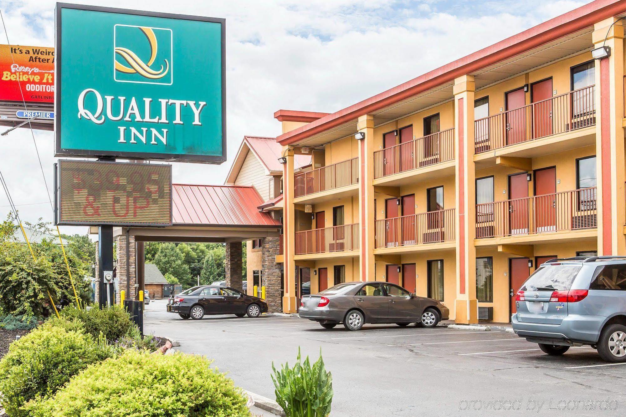 Howard Johnson By Wyndham Pigeon Forge Exterior photo